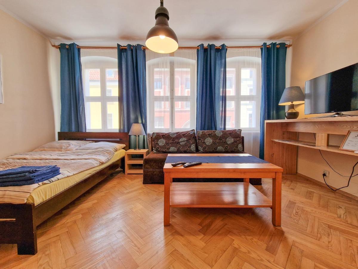Apartament Ksiezycowy Apartment Torun Bagian luar foto